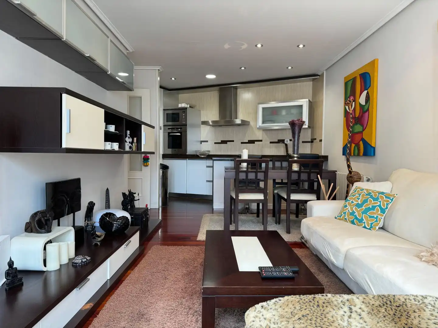 Sala de estar de Piso en venta en Colindres con Calefacción, Terraza y Amueblado