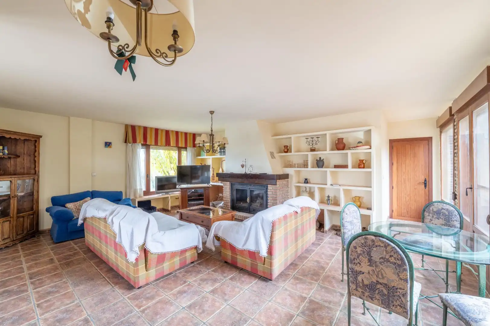 Wohnzimmer von Haus oder Chalet zum Verkauf in Alhendín mit Heizung, Privatgarten und Terrasse