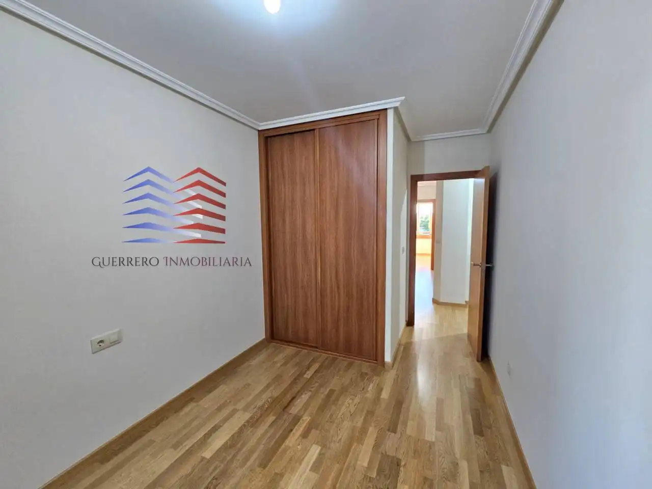 Schlafzimmer von Wohnung zur Miete in Ourense Capital  mit Heizung, Parkett und Abstellraum