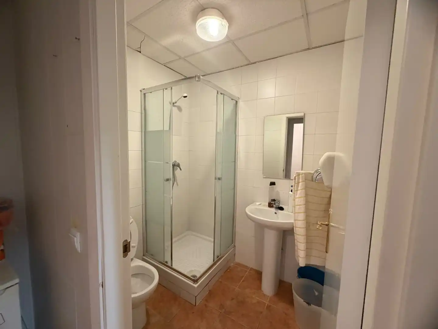 Bathroom of Industrial buildings for rent in La Poveda