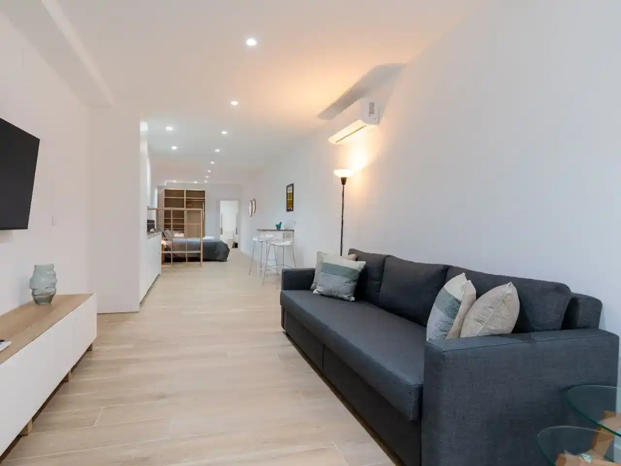 Sala d'estar de Apartament de lloguer en  Sevilla Capital amb Aire condicionat