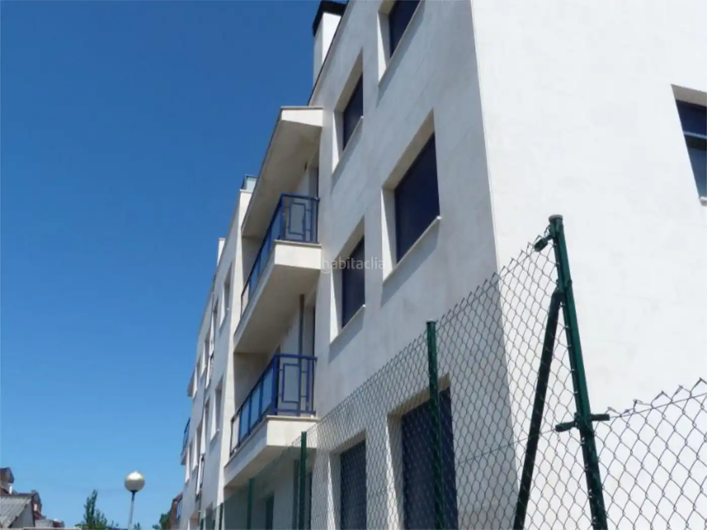 Flat with lift to rent in Calle la Industria 90, imagen 3