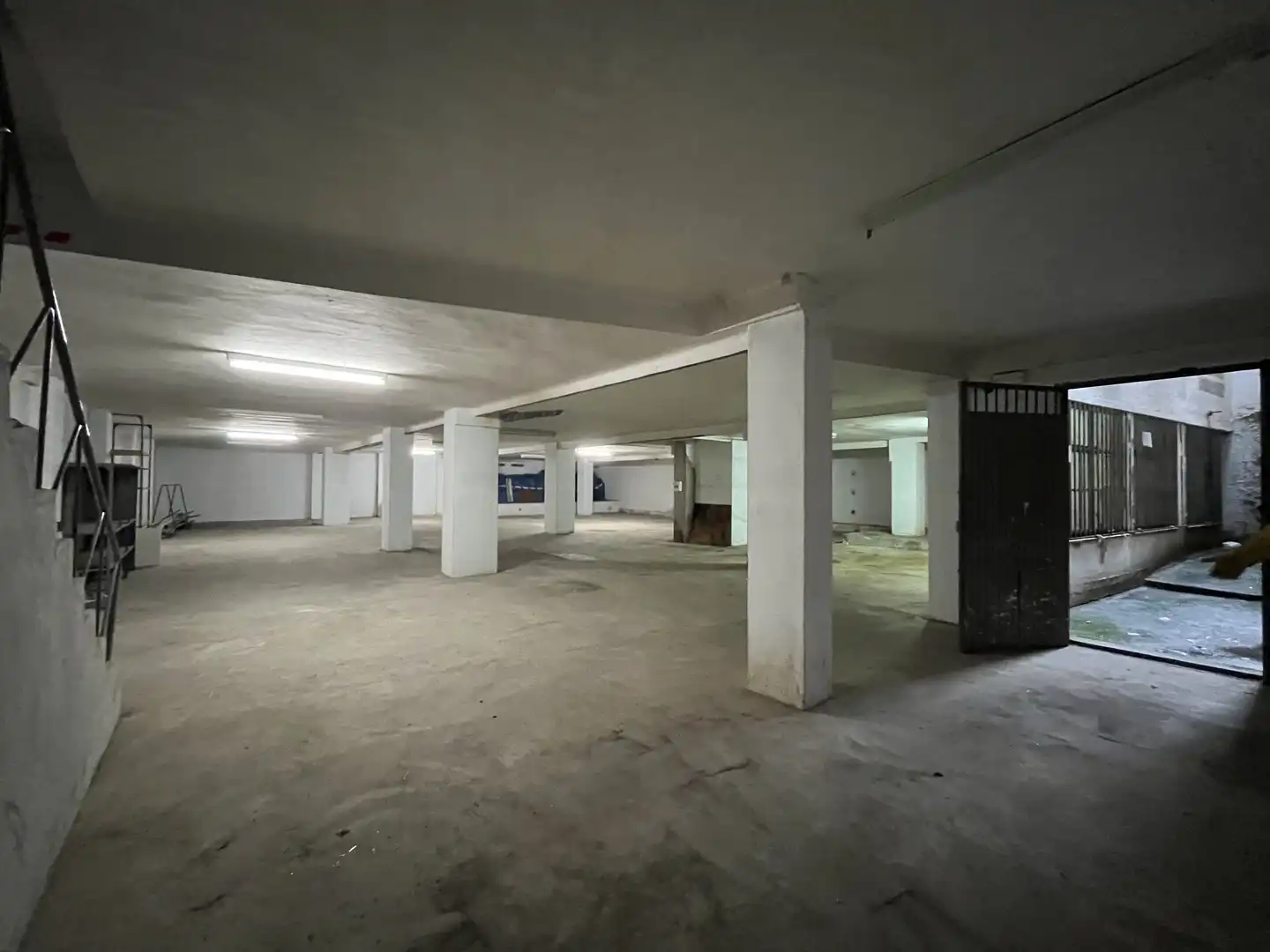 Gewerbefläche zum Verkauf in Calle Ronda del Salvador, imagen 7