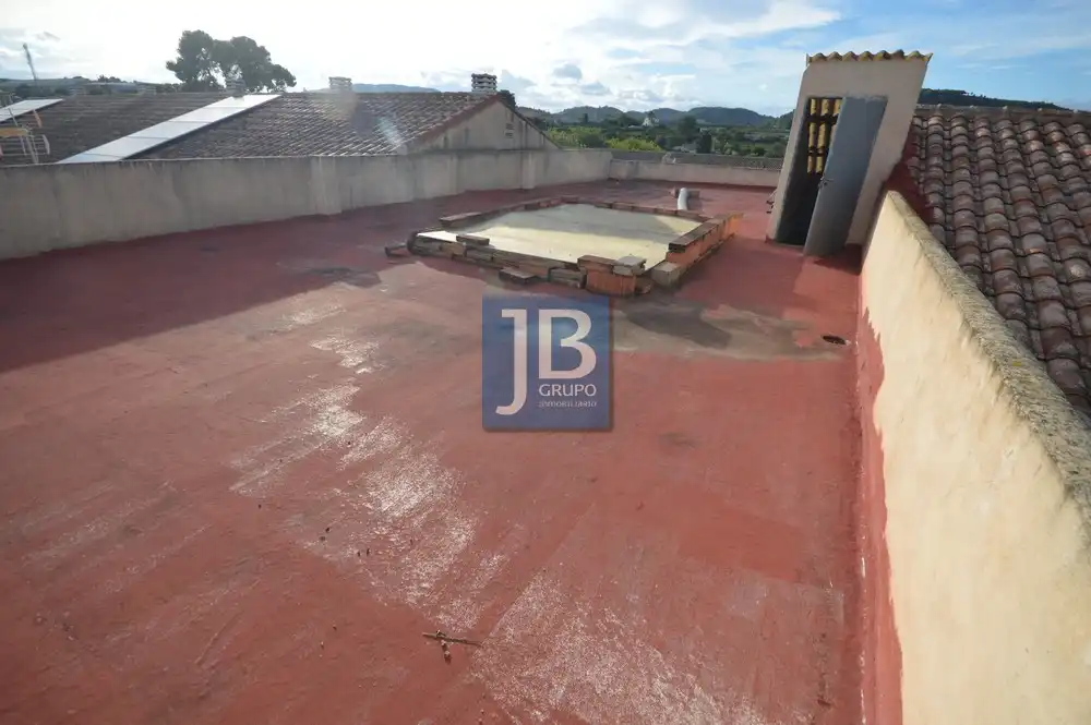 Aparcament de Casa adosada en venda en Rotglà i Corbera