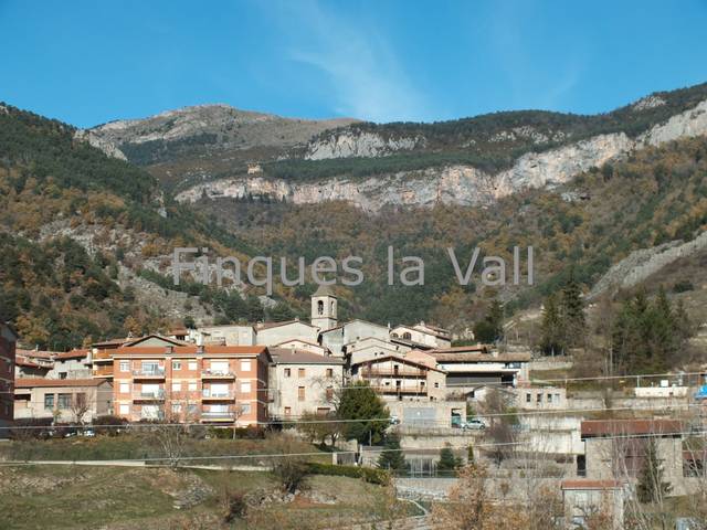 Edificio en Venta en Gombrèn