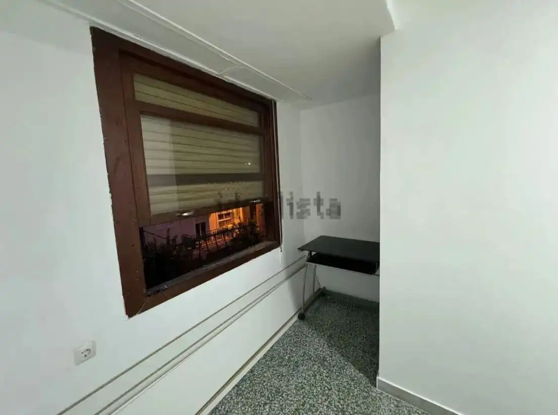 Habitación de Piso en venta en Mislata con Horno, Lavadora y Balcón
