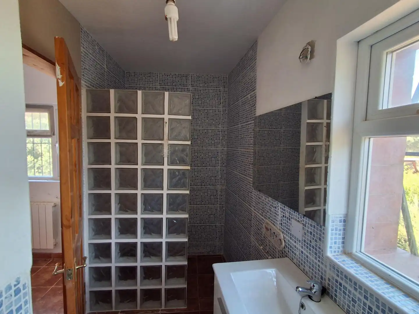 Bany de Finca rústica en venda en Riba-roja d'Ebre