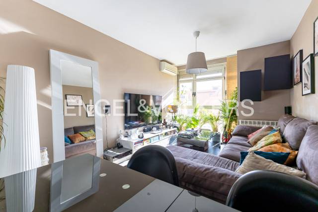 Dúplex en Venta en PAU de Carabanchel