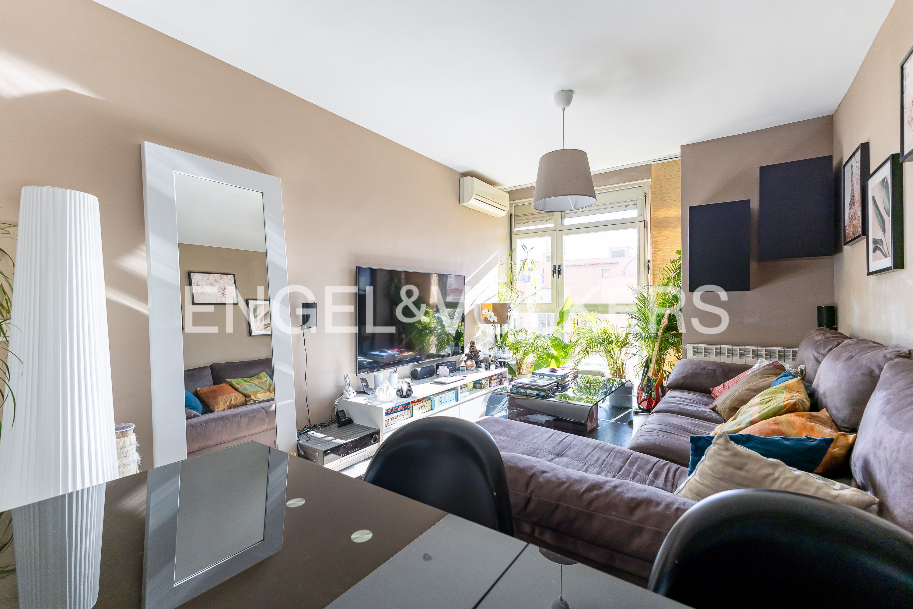 Sala de estar de Dúplex en venta en  Madrid Capital con Aire acondicionado, Calefacción y Terraza