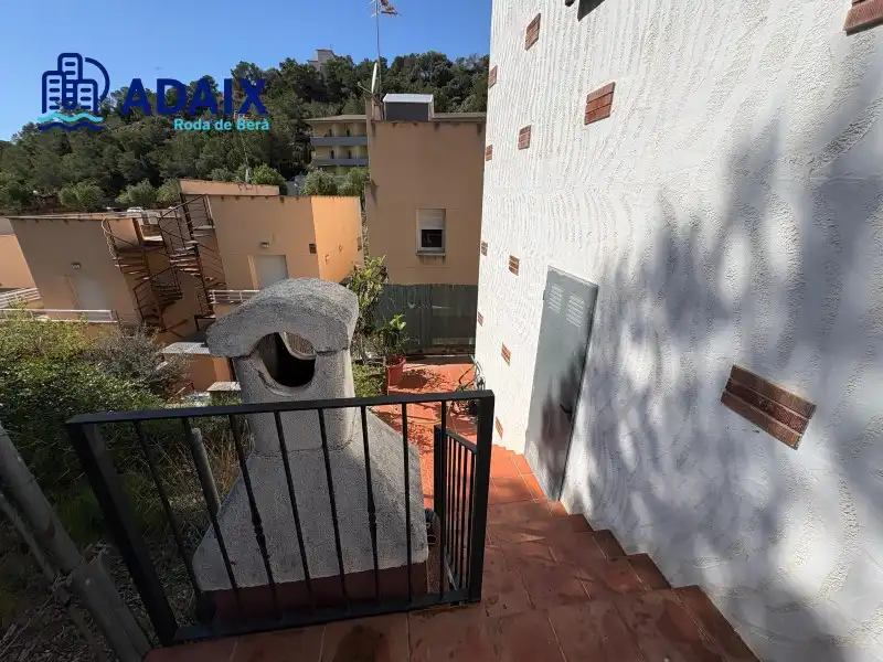 Casa adosada en venda a Roda de Berà