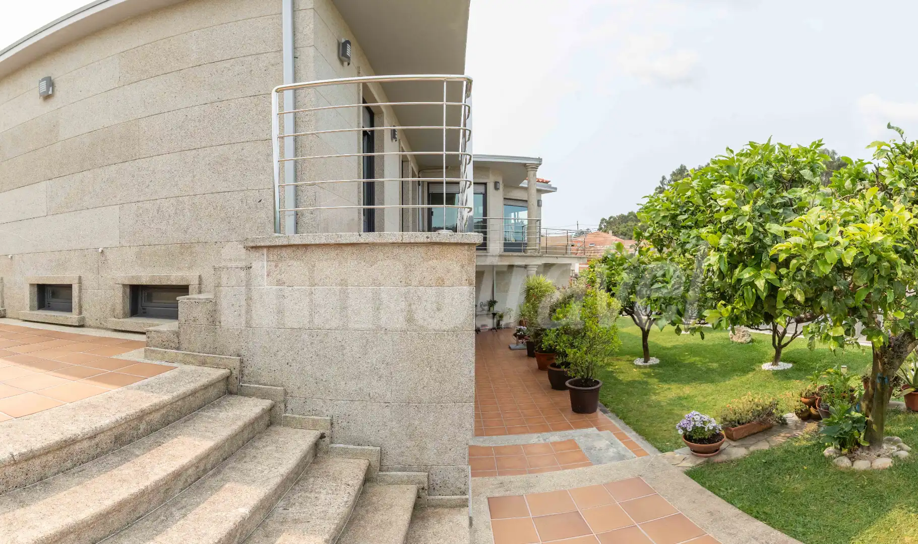 Vista exterior de Casa o chalet en venta en Sanxenxo con Calefacción, Jardín privado y Parquet