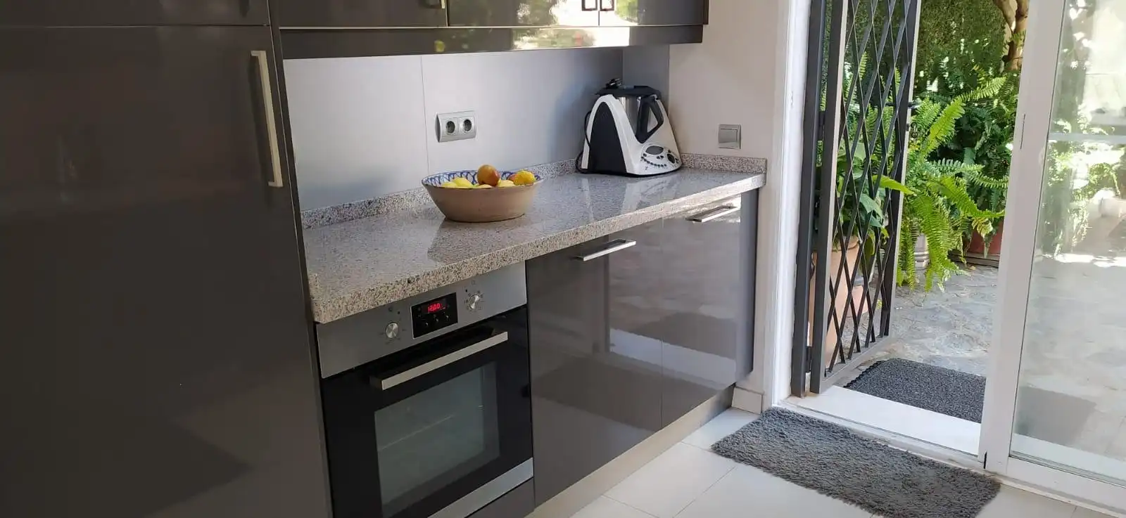 Cuina de Casa o xalet en venda en L'Alfàs del Pi amb Terrassa i Moblat