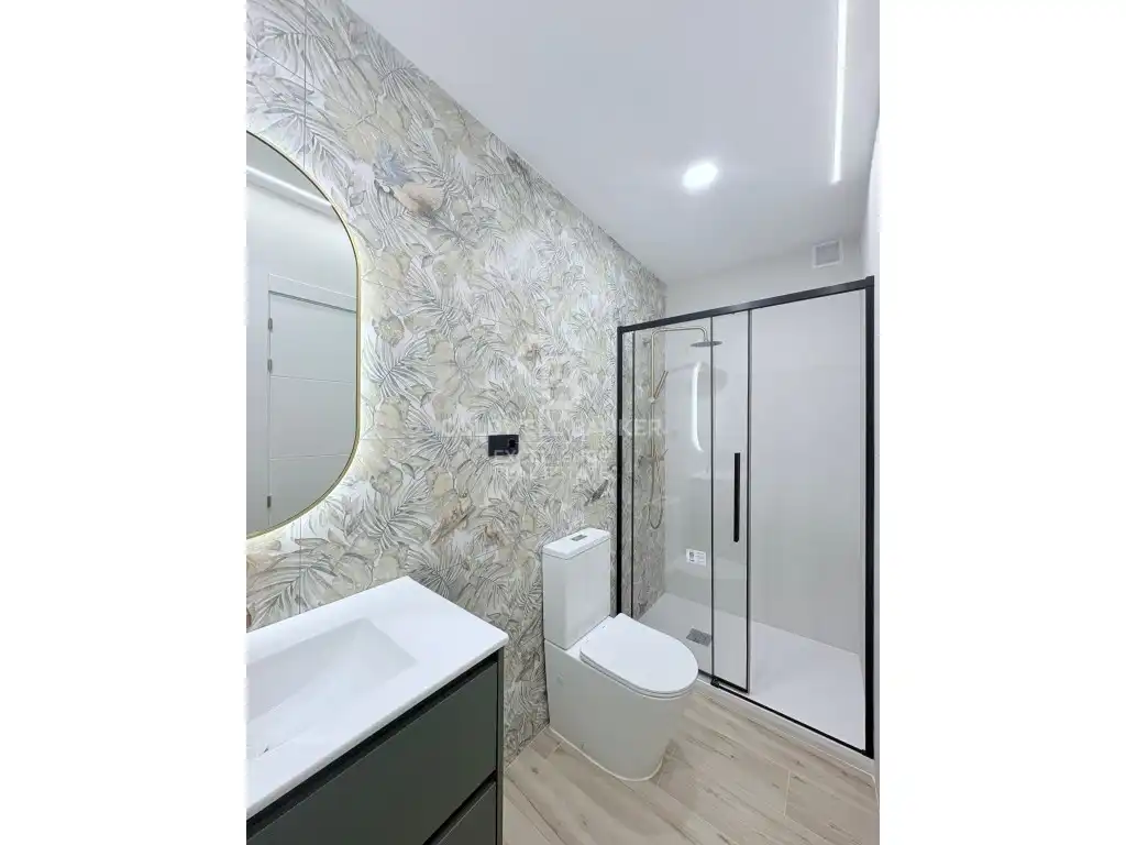 Piso en venta en Calle Menorca, La Creu del Grau