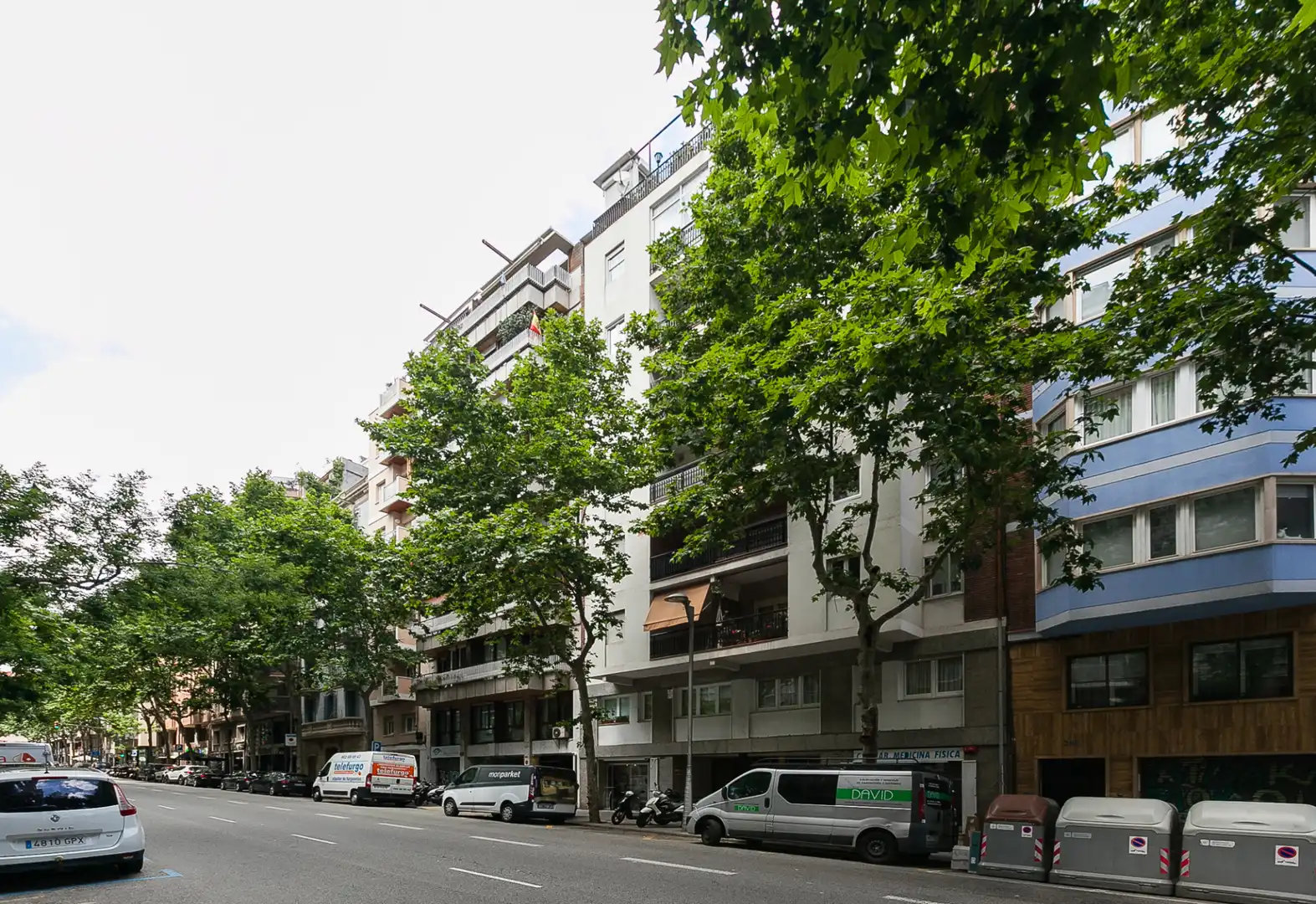 Vista exterior de Piso en venta en Barcelona