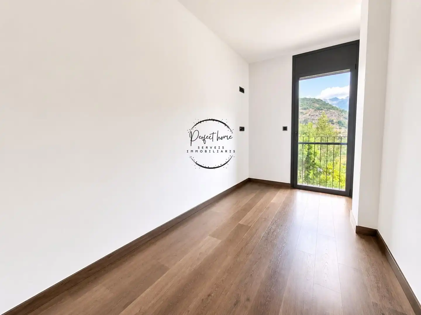 Habitación de Piso en venta en Ordino con Calefacción, Terraza y Trastero