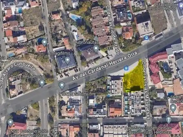 Terreno residencial en venta en Avenida del Cardenal Herrera Oria 315