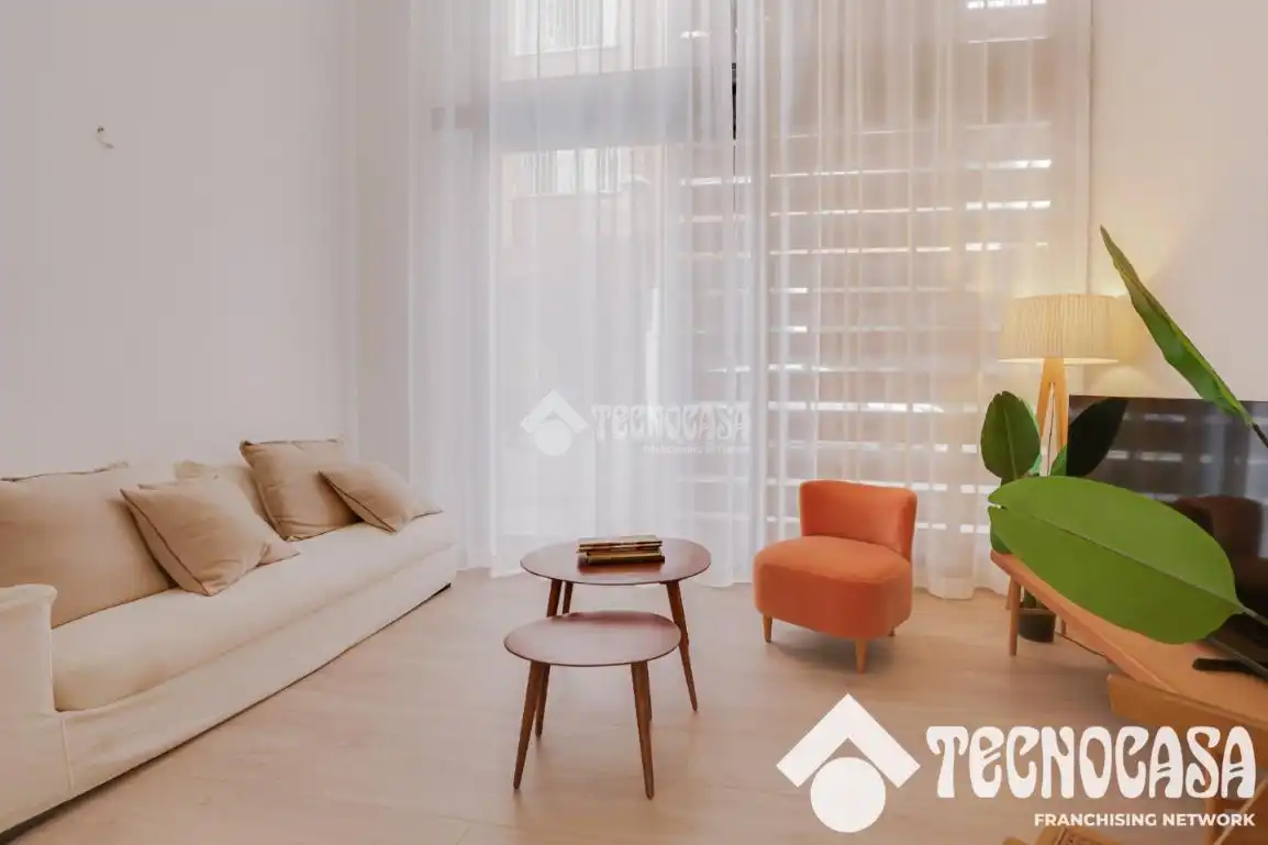 Sala d'estar de Pis en venda en Barcelona amb Aire condicionat i Parquet
