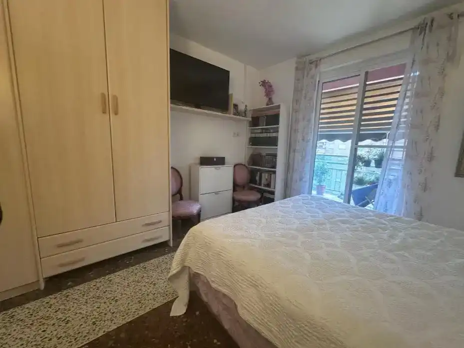 Dormitori de Pis en venda en  Valencia Capital amb Aire condicionat i Balcó
