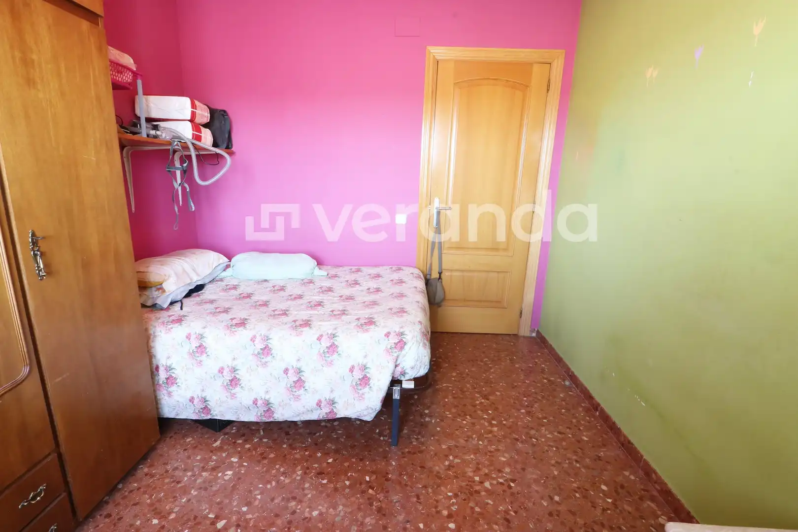 Dormitori de Dúplex en venda en Ripollet amb Calefacció, Terrassa i TV
