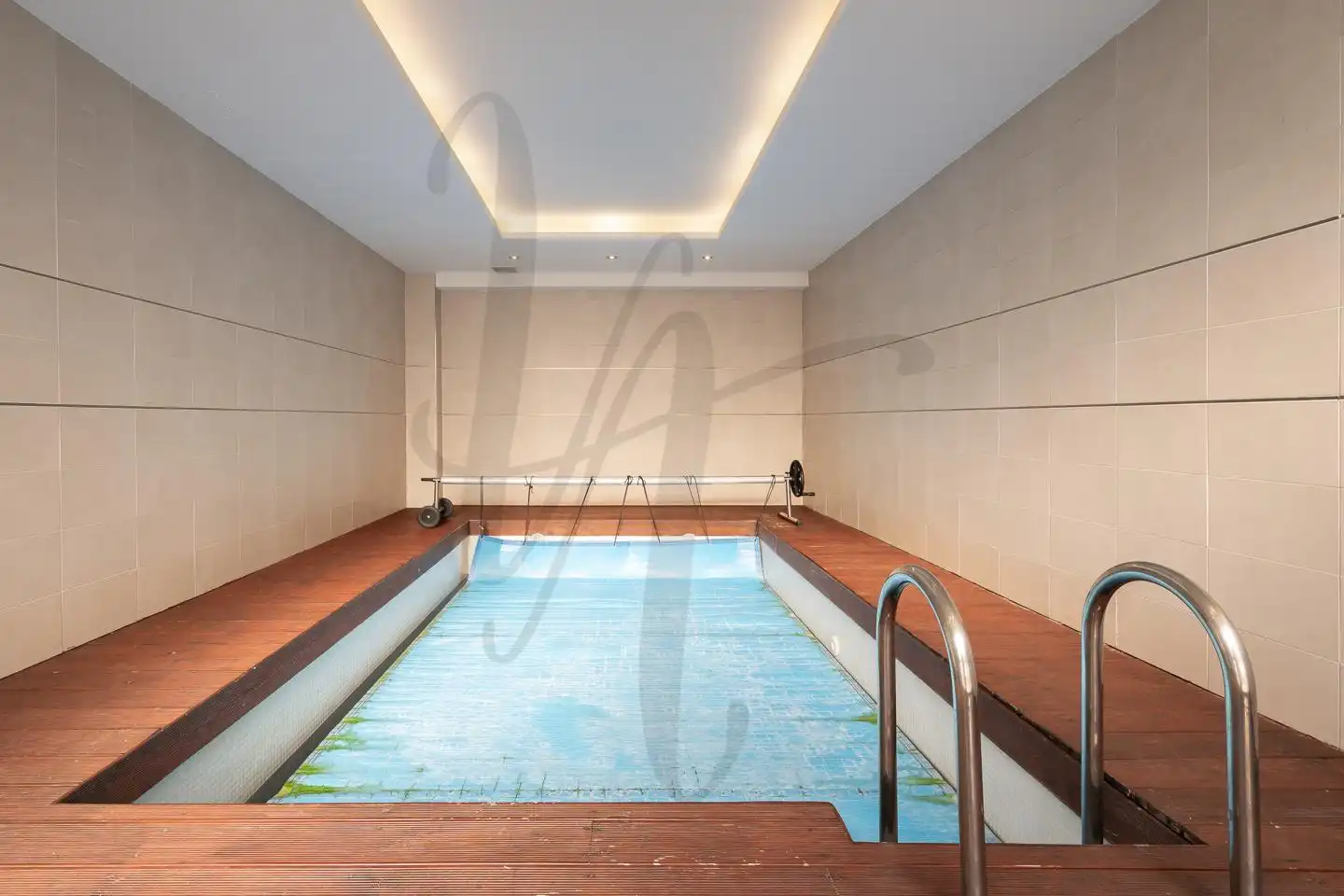 Piscina de Ático en venta en San Sebastián de los Reyes con Aire acondicionado, Calefacción y Terraza