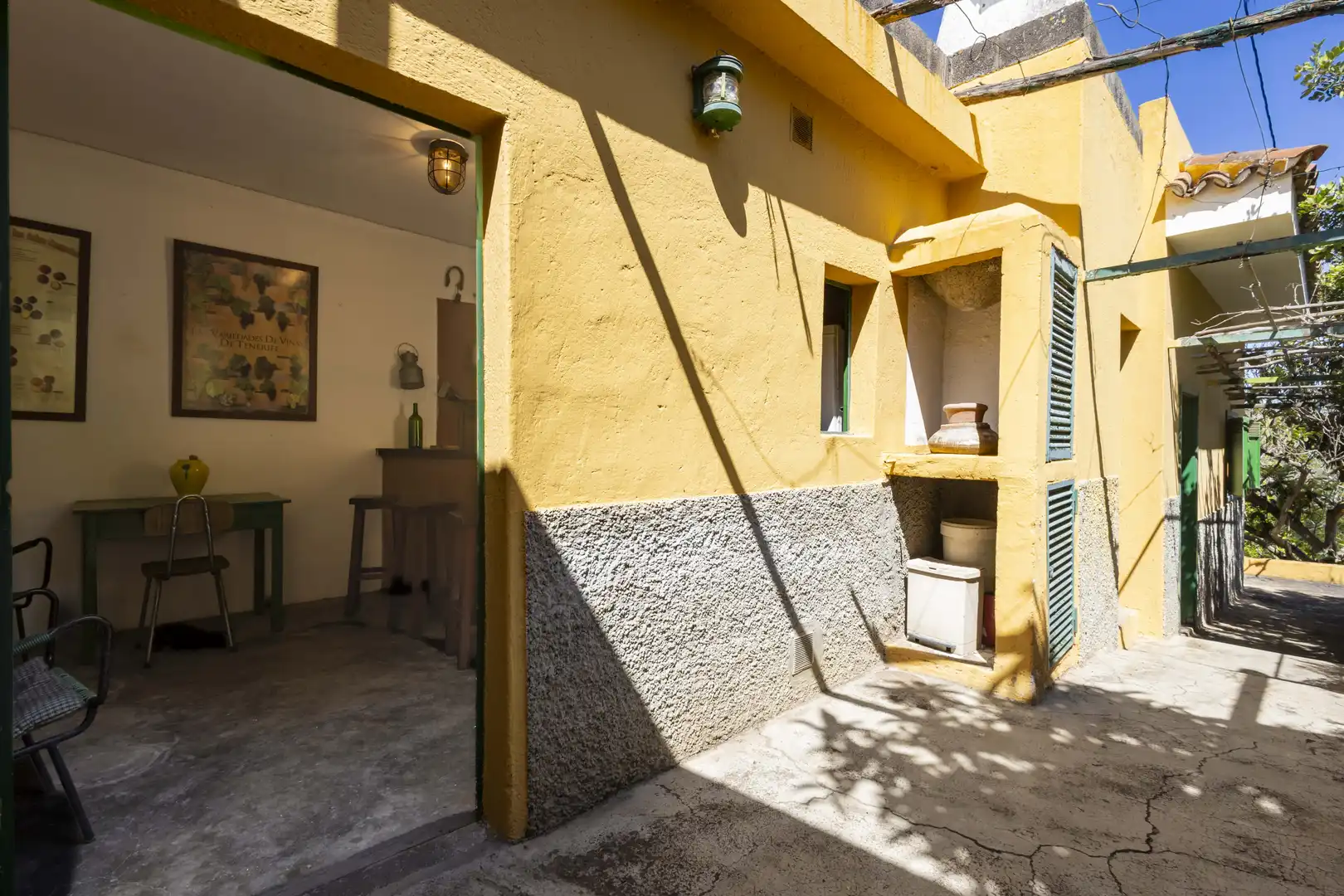 Außenansicht von Haus oder Chalet zum Verkauf in San Cristóbal de la Laguna mit Privatgarten, Terrasse und Abstellraum
