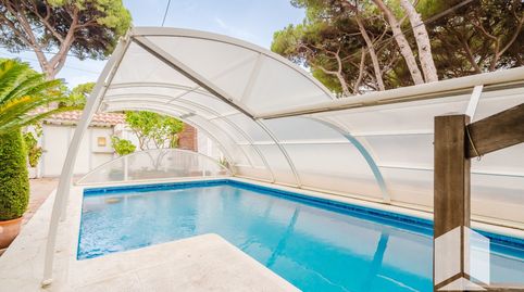 Foto 2 de Casa o chalet en venta en Carrer 19, La Pineda, Castelldefels