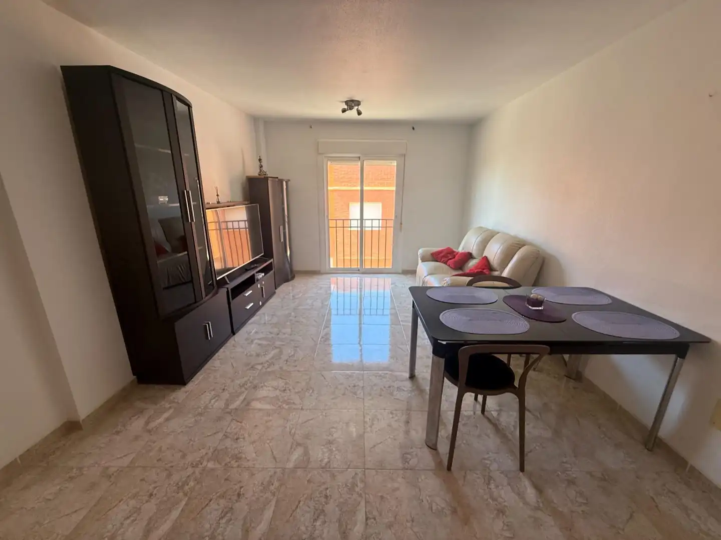 Wohnzimmer von Wohnung zum Verkauf in Almería mit Klimaanlage, Möbliert und Balkon