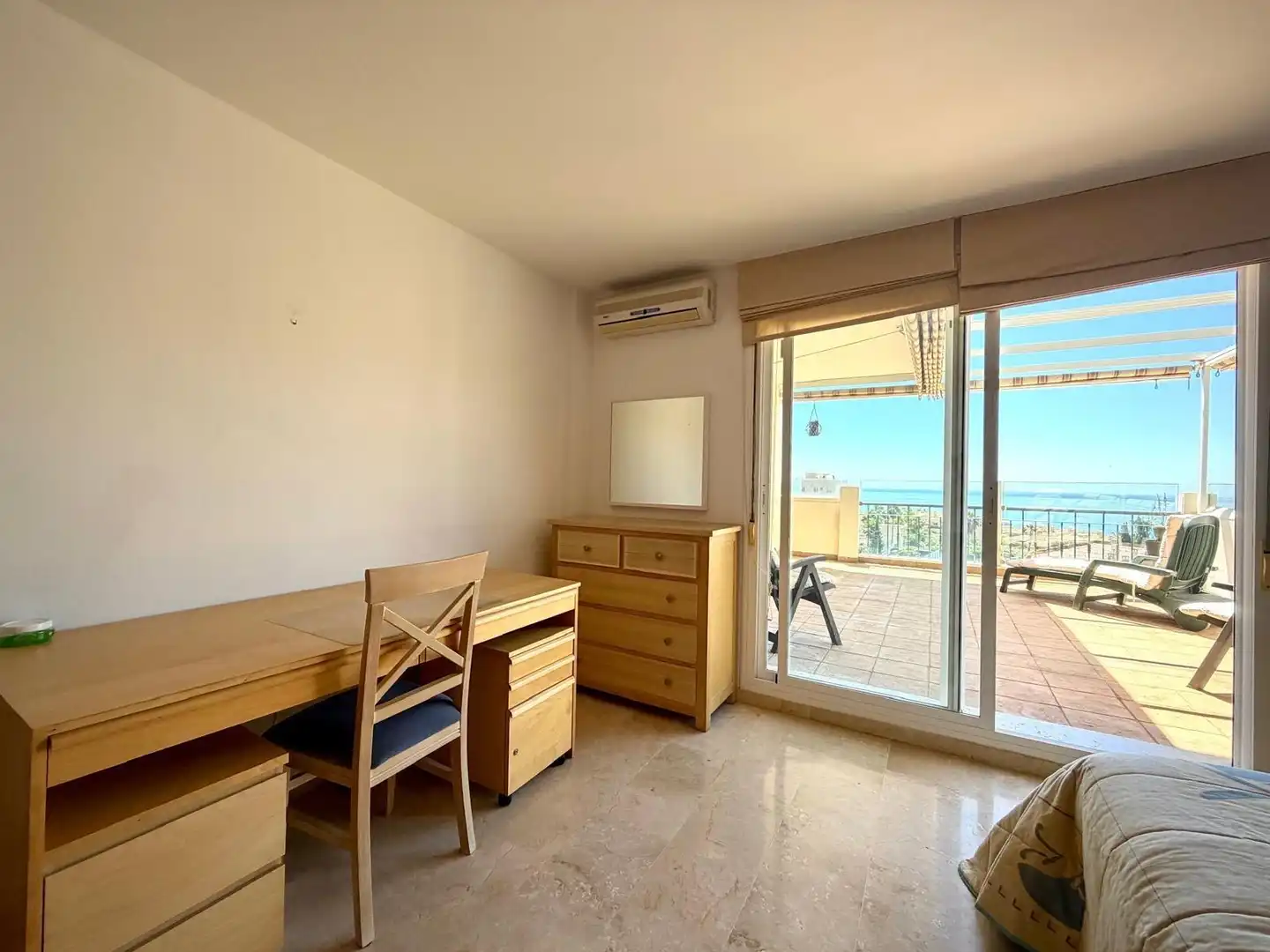 Habitación de Piso en venta en Benalmádena con Aire acondicionado, Jardín privado y Terraza