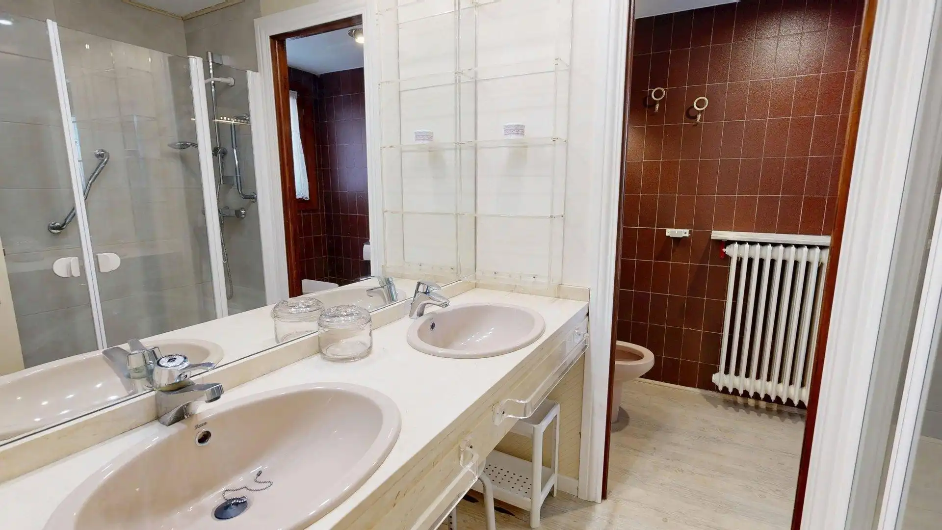 Baño de Casa o chalet en venta en Zaragoza con Aire acondicionado, Calefacción y Jardín privado