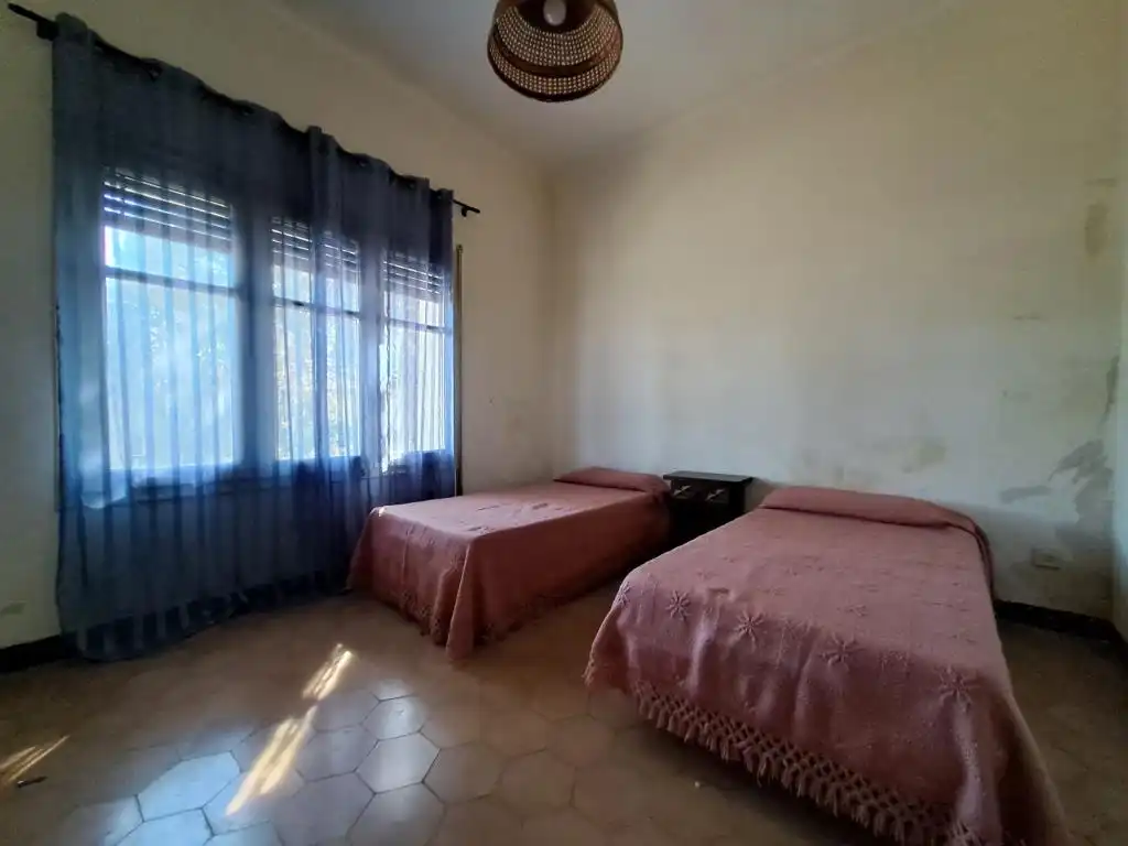 Habitación de Casa o chalet en venta en Alcañiz con Calefacción, Jardín privado y Amueblado