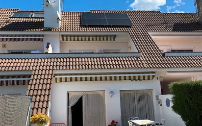 Exterior view of Single-family semi-detached for sale in Sant Esteve de Palautordera  with Air Conditioner, Heating and Private garden
