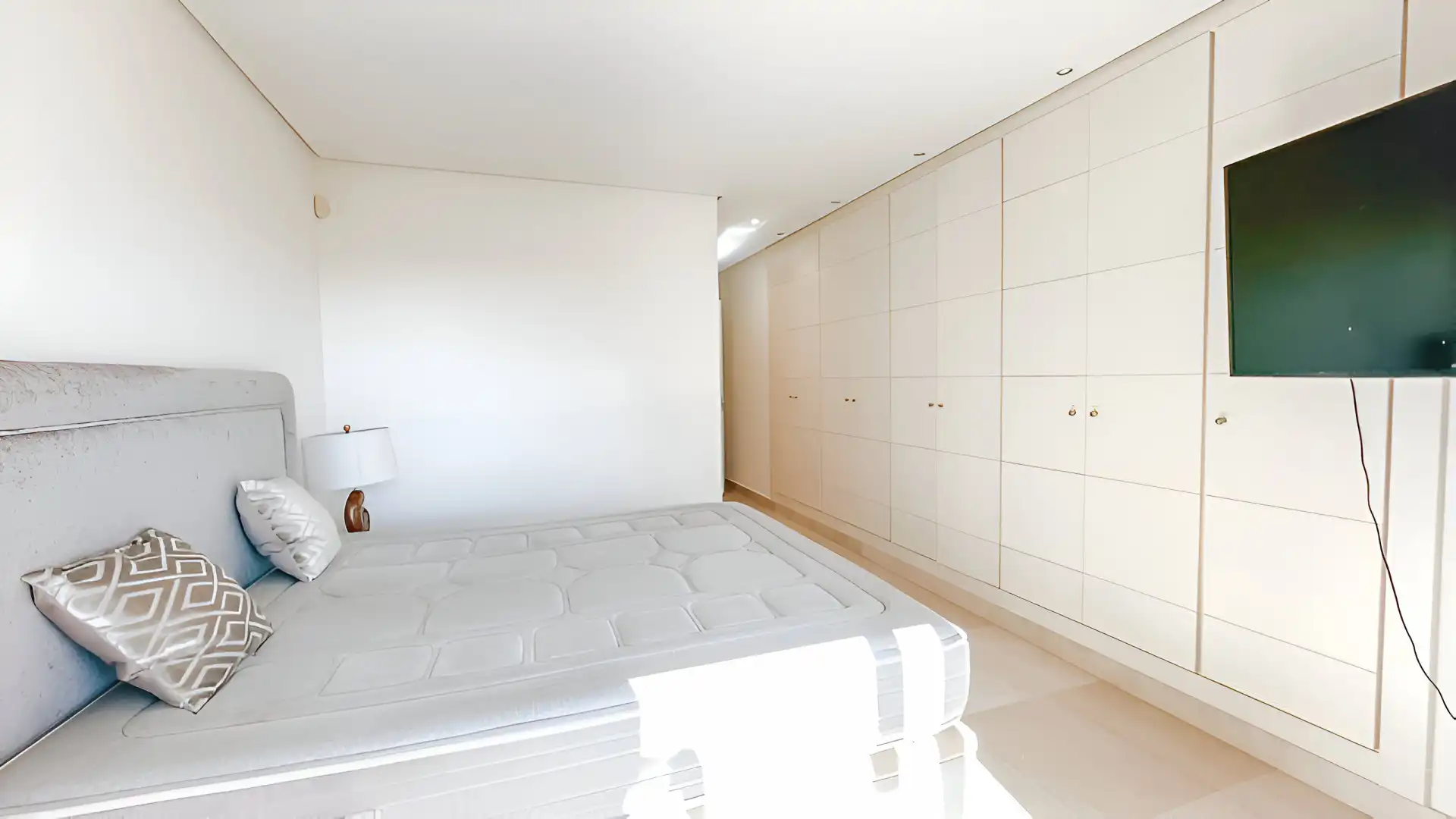 Apartamento con piscina en venta en Marbella Centro, imagen 12