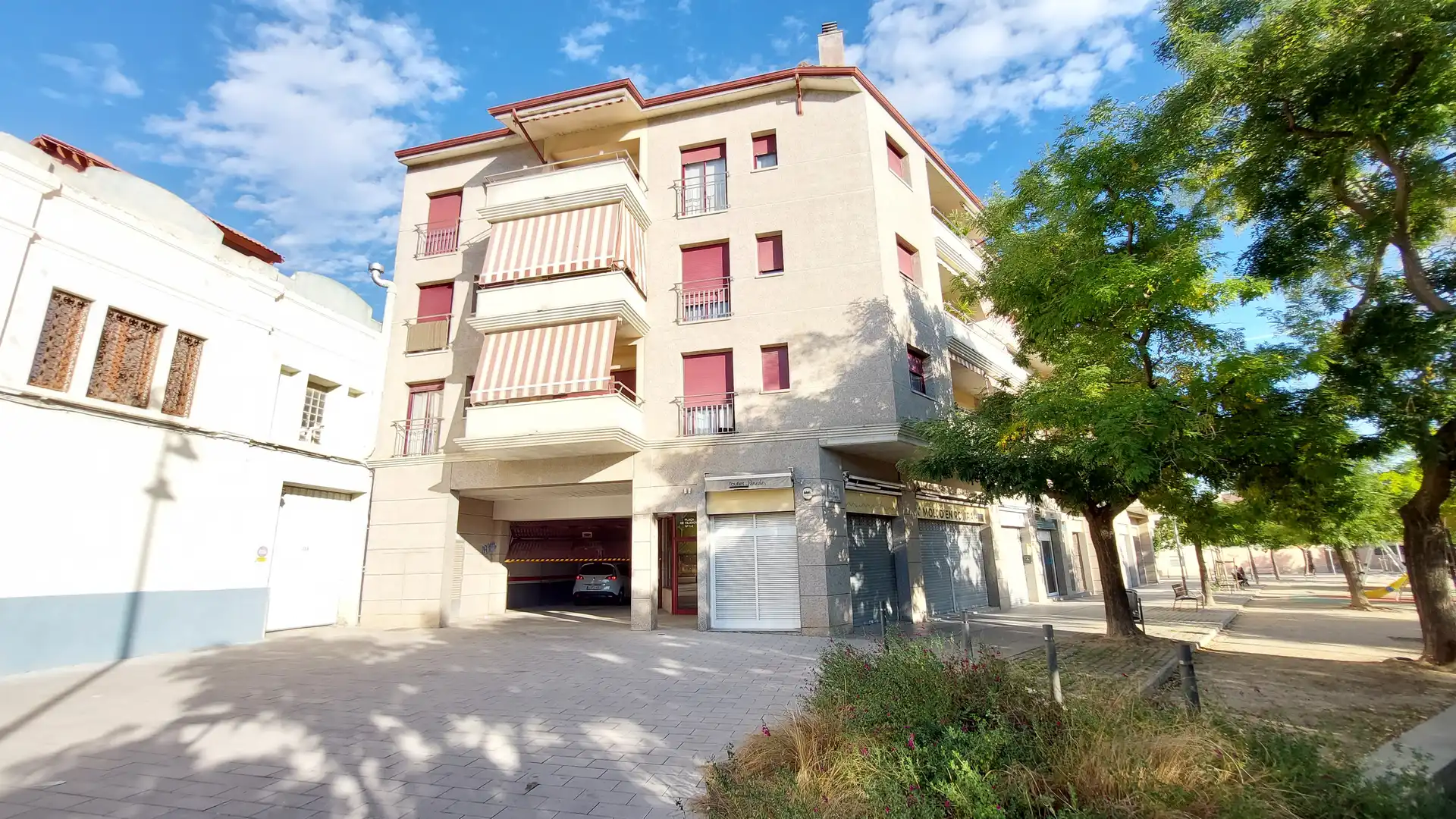 Exterior view of Garage for sale in Vilafranca del Penedès