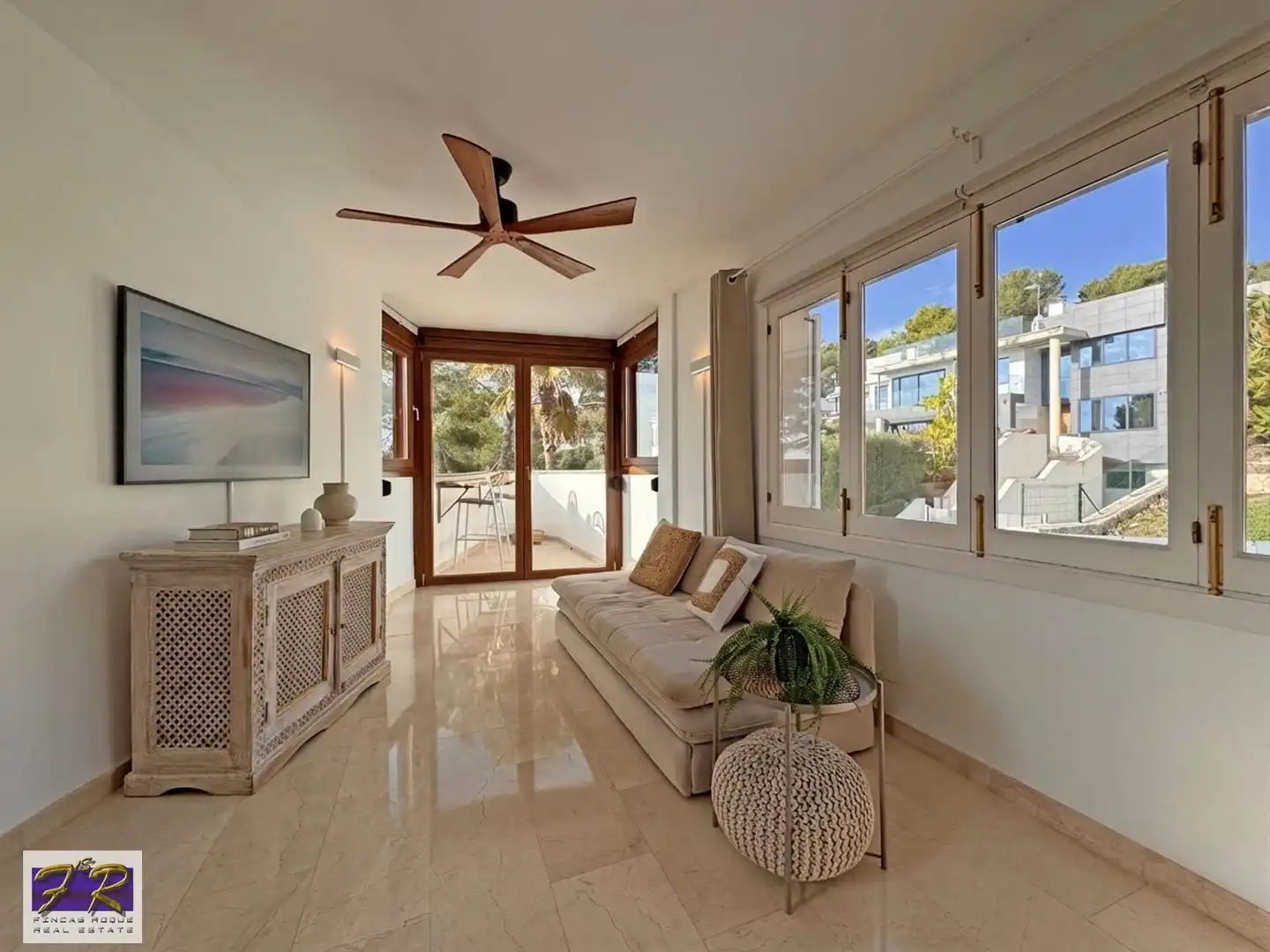 Wohnzimmer von Dachboden zum Verkauf in Alcúdia mit Klimaanlage, Heizung und Terrasse
