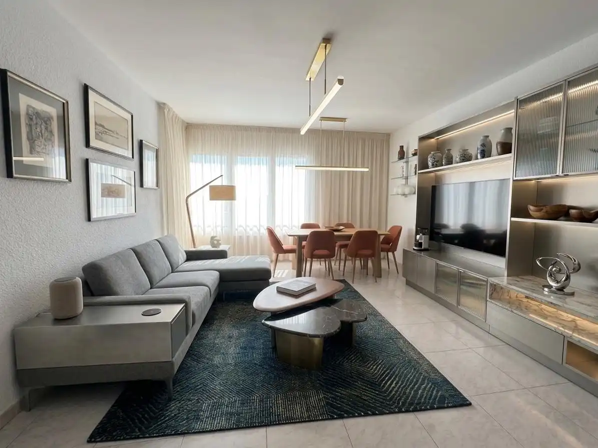 Piso con terraza en venta en Centre