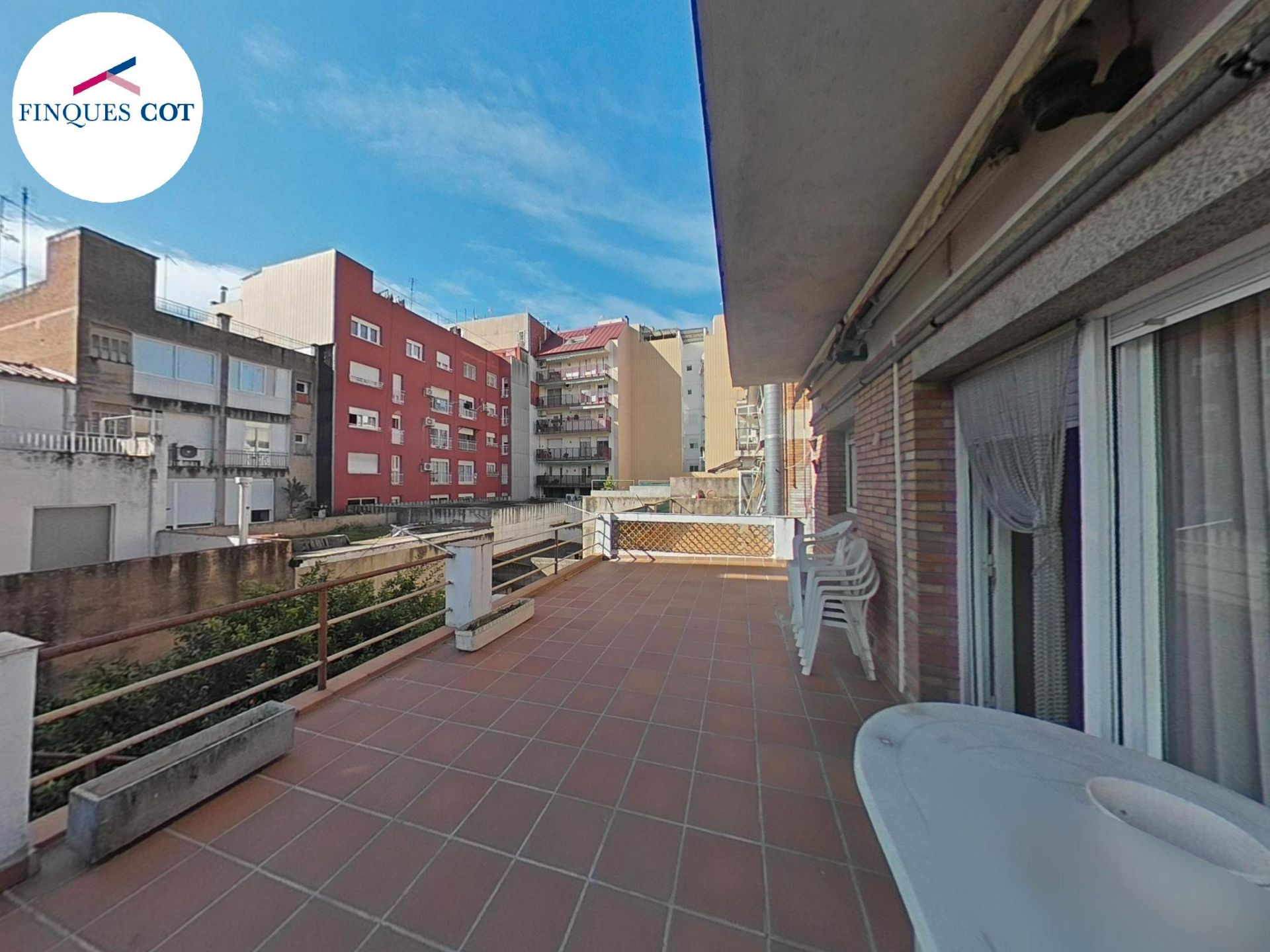 Vista exterior de Pis en venda en Granollers amb Terrassa