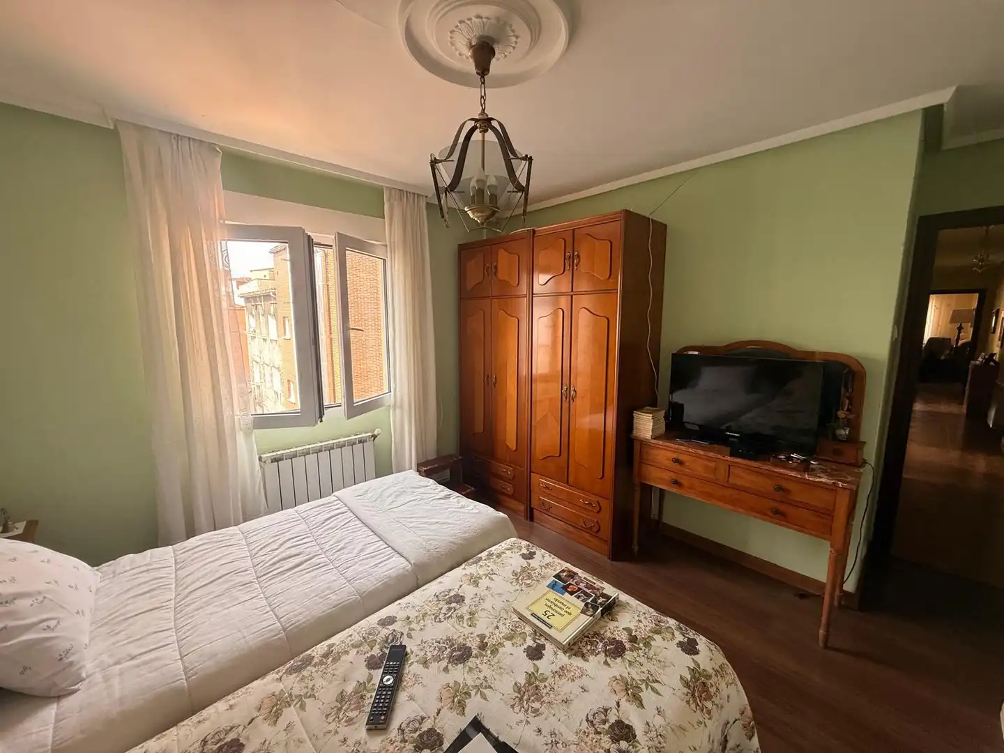 Habitación de Piso en venta en Gijón  con Calefacción
