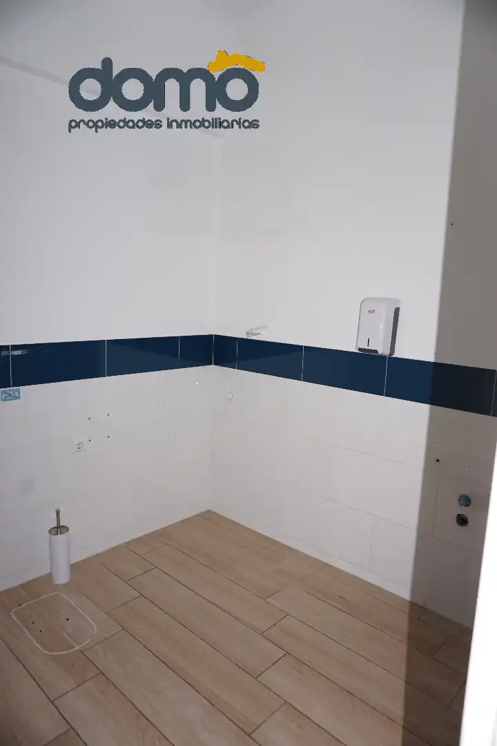 Local comercial de lloguer a Camino de Ronda, imagen 21