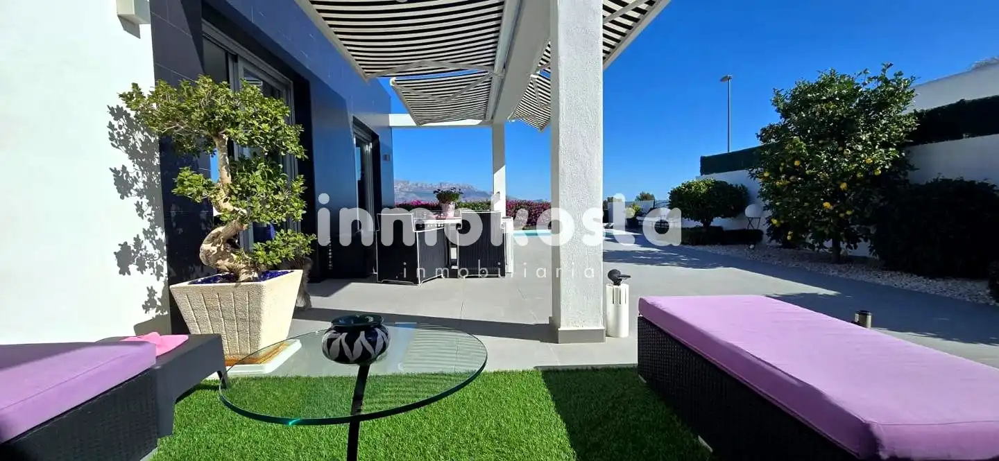 Terrassa de Casa o xalet en venda en Polop amb Aire condicionat, Calefacció i Jardí privat