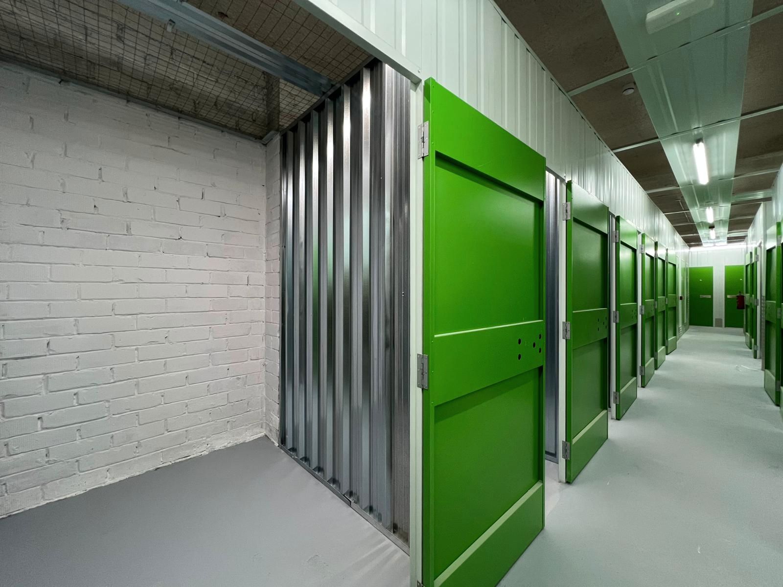 Box room for rent in Sant Boi de Llobregat  with Alarm