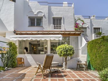 Adossat amb piscina en venda a Benamara - Atalaya