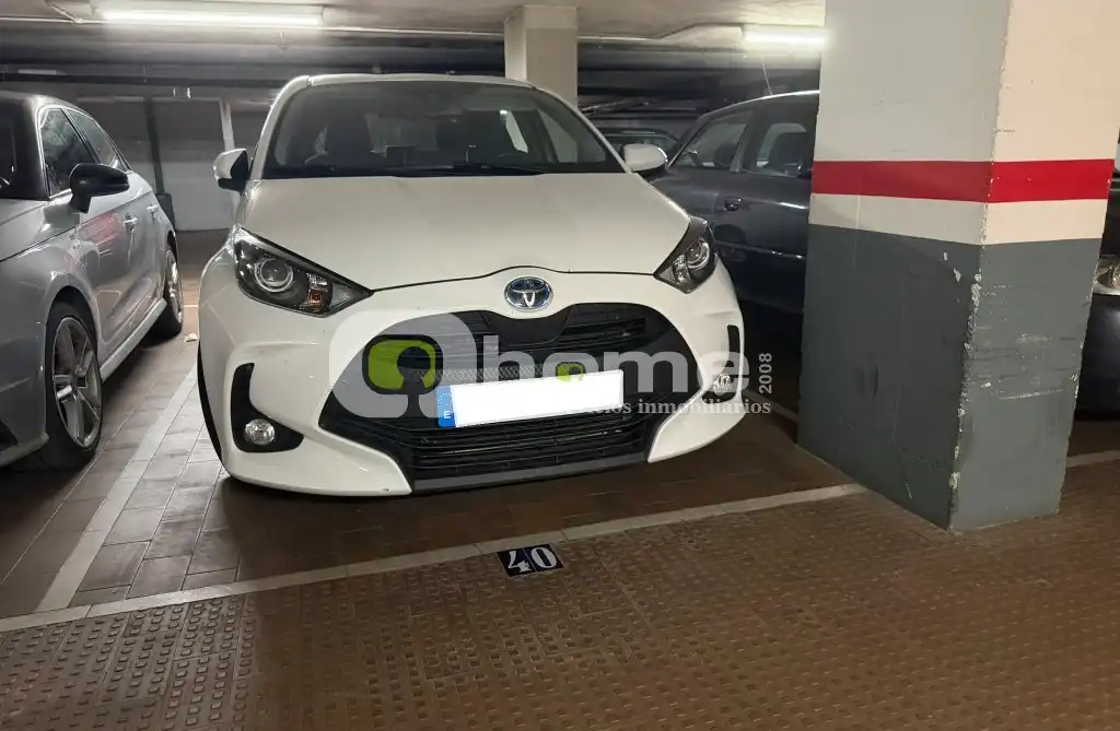Parking of Flat for sale in Zamora Capital   with Heating, Terrace and Community pool