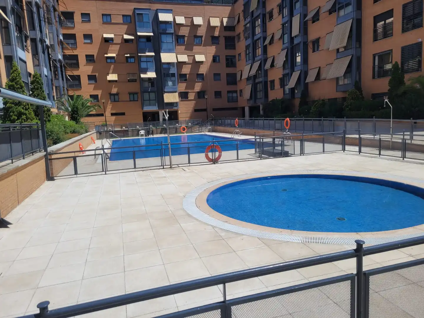 Piscina de Ático en venta en Madrid con Calefacción, Terraza y Trastero