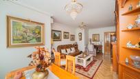 Living room of Flat for sale in Fuenlabrada  with Air Conditioner, Heating and Parquet flooring