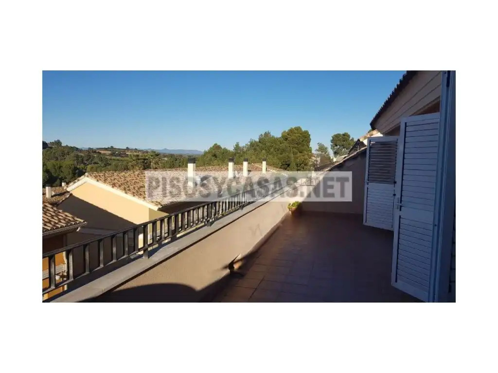 Terraza de Casa o chalet en venta en Chiva con Aire acondicionado, Piscina y Balcón