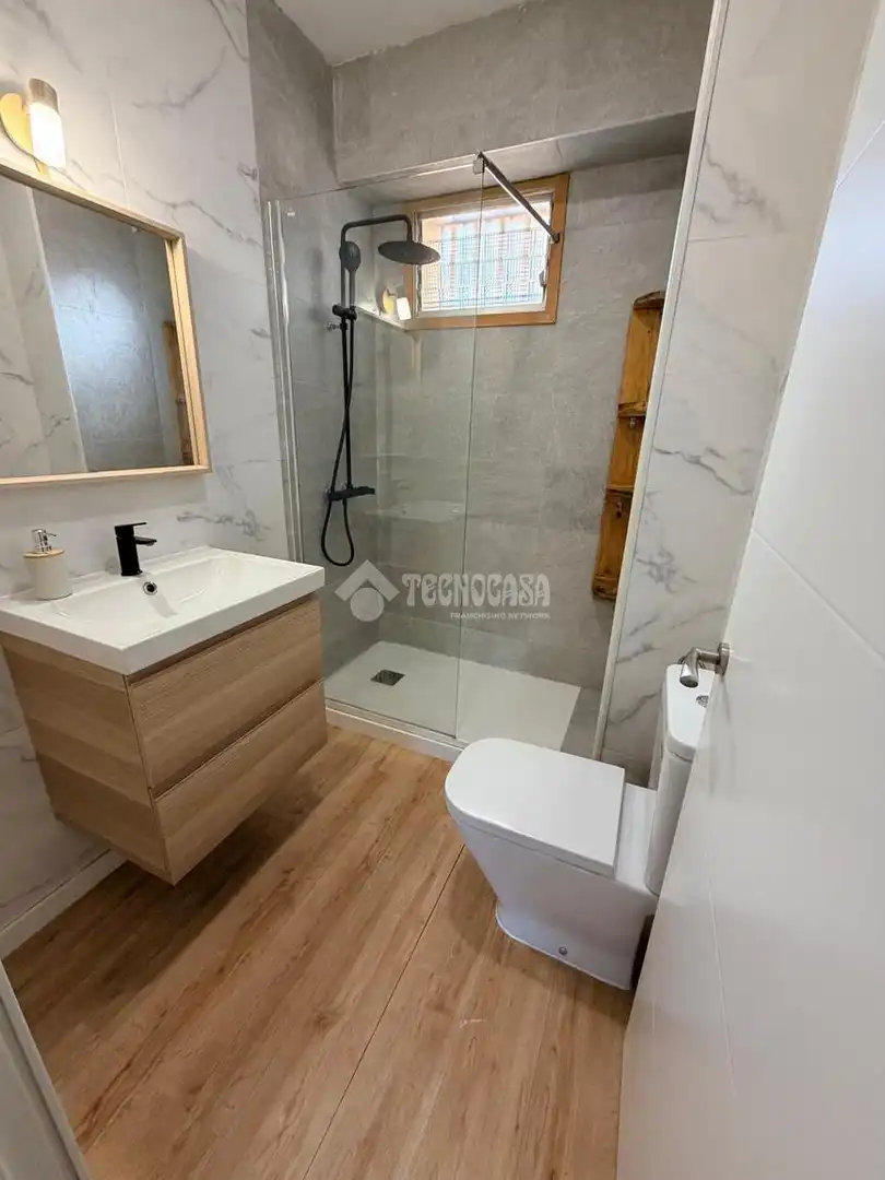 Flat for rent in PISO calle antioquia, Alfalfa - Santa Cruz