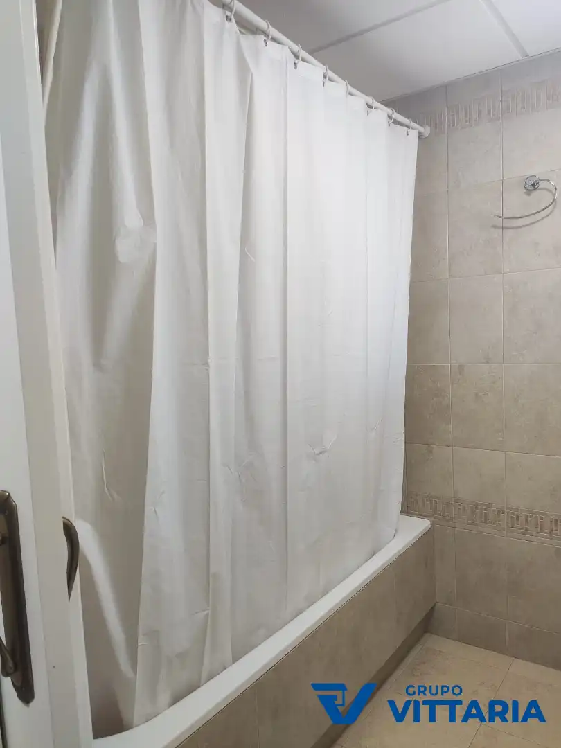 Baño de Piso en venta en Vícar con Aire acondicionado, Amueblado y Balcón