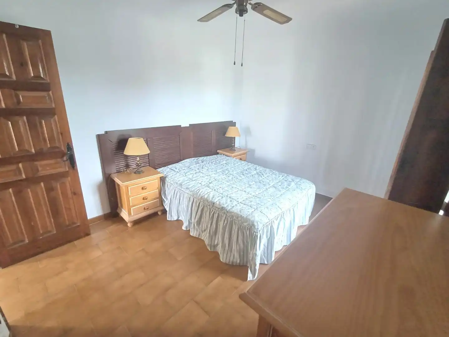 Dormitori de Casa adosada en venda en Vélez-Málaga amb Terrassa, Moblat i Piscina comunitària
