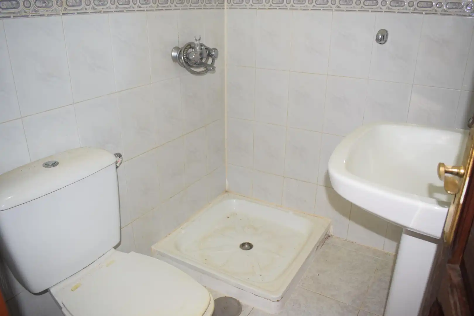 Bathroom of Houses for sale in San Bartolomé de Tirajana  with Private garden, Terrace and Storage room