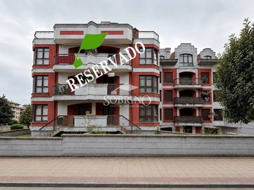 Appartement avec ascenseur à vendre à Calle Llanes 1